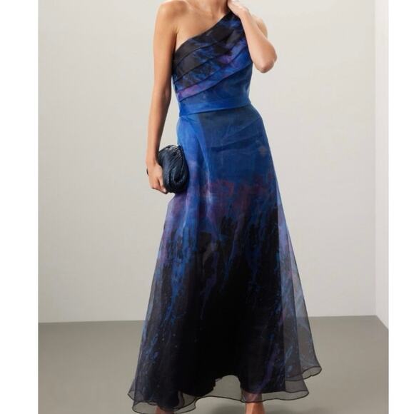 Rene Ruiz Dresses & Skirts - Rene Ruiz Collection Blue
Organza Gown Maxi Dress One
Shoulder Size 10